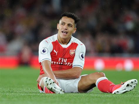 Alexis sánchez was born on december 19, 1988 in tocopilla, antofagasta, chile as alexis alejandro sánchez sánchez. Alexis Sanchez ready to take less money from Manchester ...