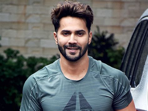 24 апреля 1987 года, мумбаи, индия) — индийский актёр. Varun Dhawan and Rangoli Chandel's interesting exchange of ...