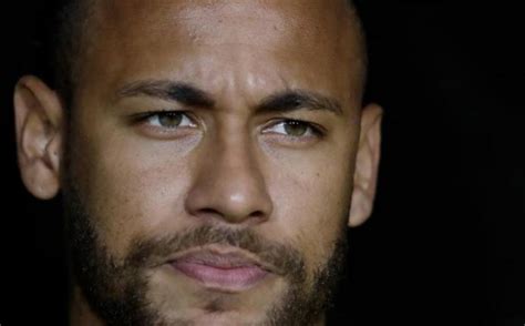 Neymar da silva santos júnior (brazilian portuguese: Frankreich: Neymar könnte am Samstag wieder für PSG ...