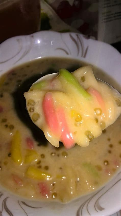 Bubur caca ni sama macam bubur caca yang biasa warna warni tu. namakucella: BUBUR CACA WARNA- WARNI
