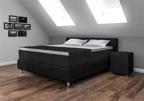 Das zeitlose design und die solide verarbeitung des bettes sorgen dafür, dass sie an ihrem neuen bett lange freude haben und sich jeden tag aufs neue darin verlieben. Boxspringbett Niedriges Kopfteil