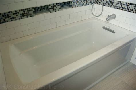 Meet our new collection, the year 2021 Mosaic tile border bathroom tub | Mosaic bathroom, Bathroom, Bathtub