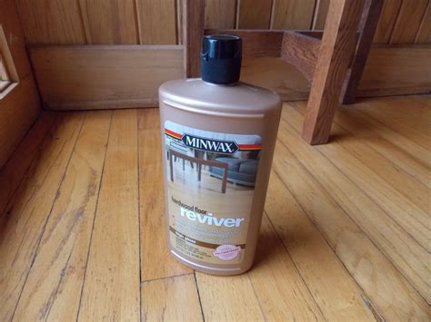 Minwax® hardwood floor reviver quickly and easily renews the beauty of hardwood floors that are dull, scratched or showing signs of wear. Reviving Our Oak Landing | Minwax Blog
