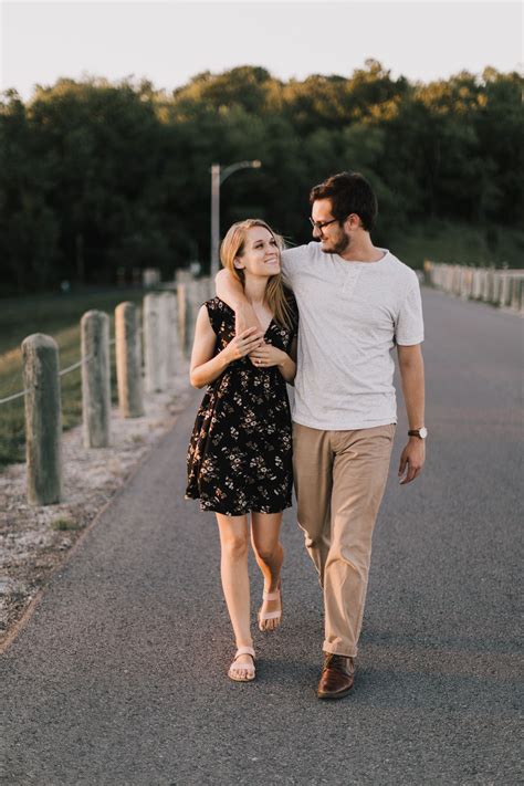 Casual Summer Engagement Photo Outfits Ideal E Zine Photography