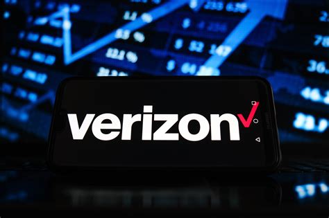 Verizon forces users onto pricier plans to get $50-per-month gov’t