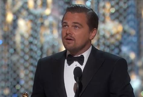 And then he got a man bun! Captan a Leonardo DiCaprio dando paseo con su novia y su ...