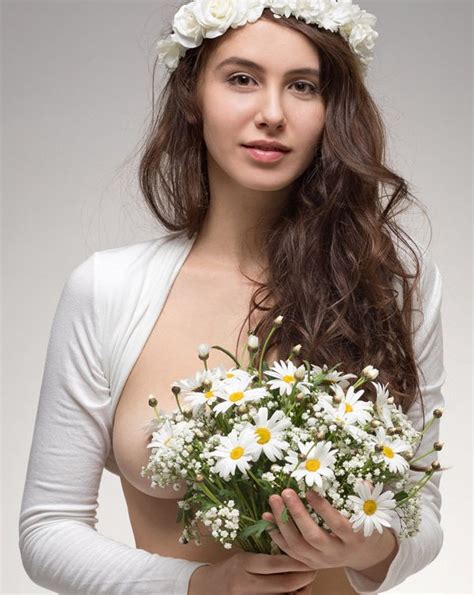 Curvy Erotic On Twitter The Incredible Alisa I Plays The Perfect Bridesmaid On Femjoy Today