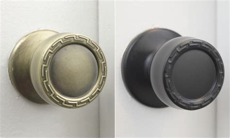 Using the right spray paint is key but you also want to use the right method of spray painting to ensure a smooth, even finish on your glassware. Easily Upgrade Old Door Knobs with Spray Paint