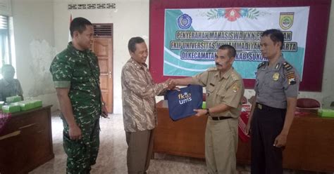 Batas wilayah sebelah timur desa karangwuni sebelah barat sungai bengawan solo sebelah utara desa. PENYERAHAN MAHASISWA KKN DARI FKIP UMS DI WILAYAH ...