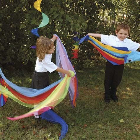 Find gifs with the latest and newest hashtags! 12 windy day activities