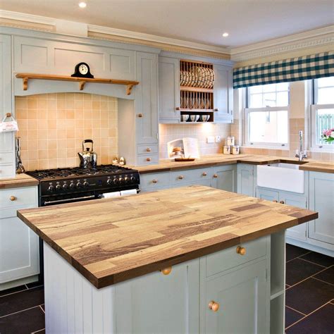 Solid wood and thick veneer. This Wood Worktop Has A Wonderful Farmhouse Oak Pattern ...
