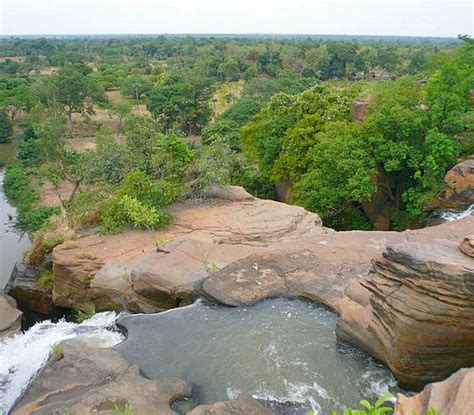 Wir verfügen über eine vollständige liste der museen, aussichtspunkte. Banfora Cascades de Karfiguéla (Burkina Faso) - cascade ...