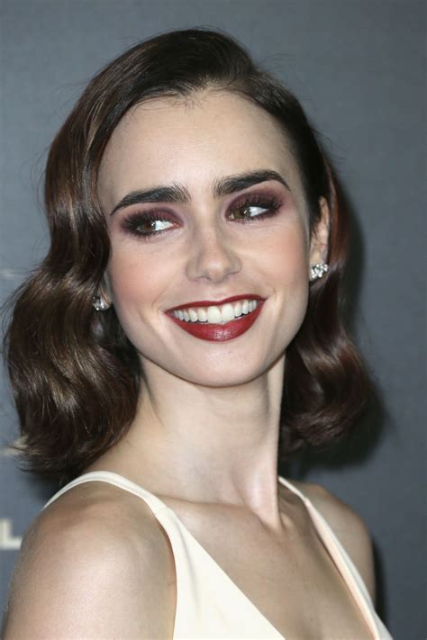 Maybe you would like to learn more about one of these? Lily Collins no Hollywood Film Awards | Hair styles, Lily ...