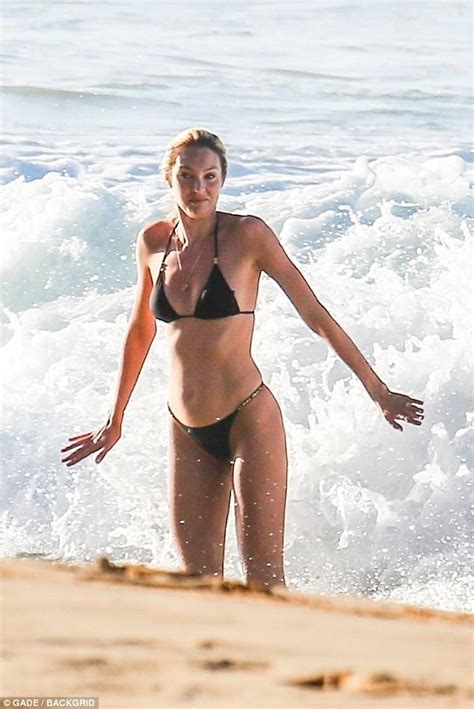 Pregnant Candice Swanepoel Flaunts Baby Bump In Bikini Daily Mail Online