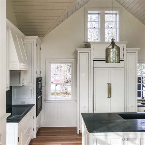 Classic Vaulted Ceiling Kitchen Design — Blue Hill Cabinet And Woodwork