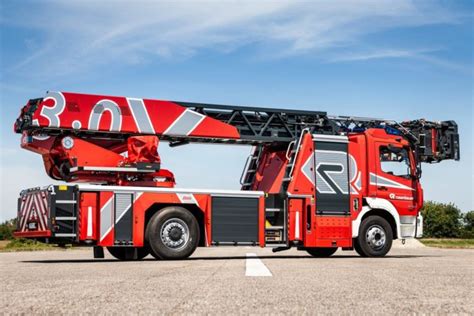 Rosenbauer Launches Premium Aerial Ladder The Xs 30 Fire Buyer
