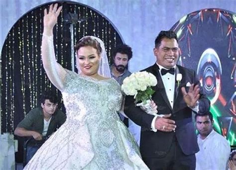 ويزو wizzo هو برنامج يوفر العاب مجانية يمكن للاعب لعبها اون لاين مع لاعبين اخرين والانتصار عليهم وتحقيق اعلى النقاط والحصول بذلك على جوائز حقيقية وهدايا حقيقية مع. ويزو في أول ظهور لها بعد إعلان "حملها"... صور