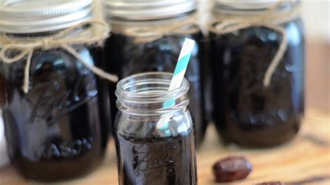 Add water, granulated sugar, brown sugar and pure vanilla extract to a 4 quart or larger slow cooker. Instant Pot Root Beer Moonshine | RecipesBeer.com