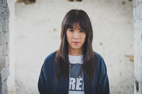 (1993), die carolin kebekus show (2020) and neo magazin (2013). Ep. 17: Mai Thi Nguyen-Kim (VNM): Streberkind, Salami ...