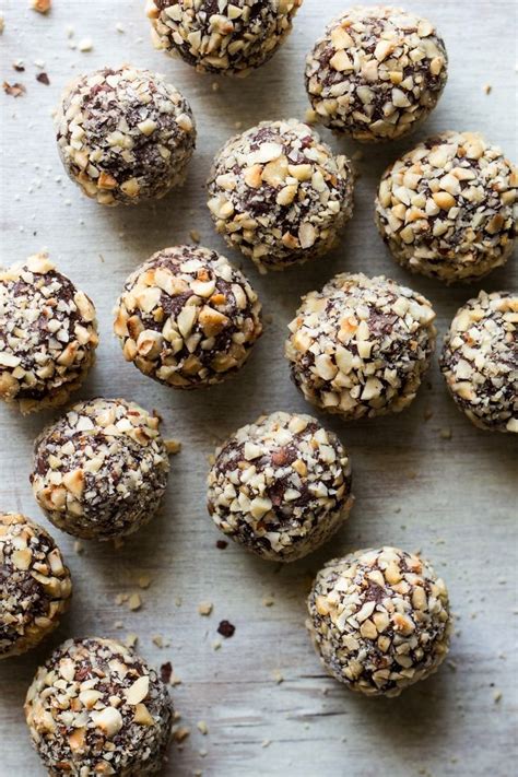 The results are a healthy yet indulgent hazelnut treat. Homemade Ferrero Rocher | Recipe | Food, Healthy dessert ...