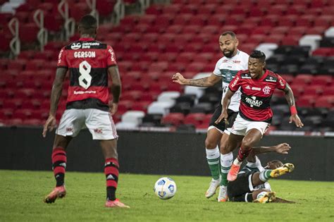 Flamengo Vence O Coritiba E Avança Sem Sustos Para As Oitavas De Final