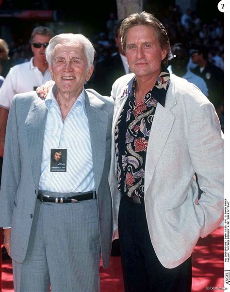 Kirk Douglas Et Son Fils Michael à Los Angeles En 1997 Purepeople