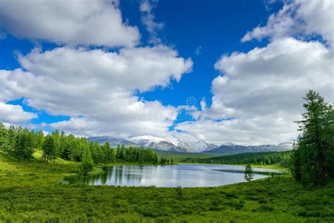 Beautiful Lake In The Altai Mountains Siberia Russia Wild Mountain