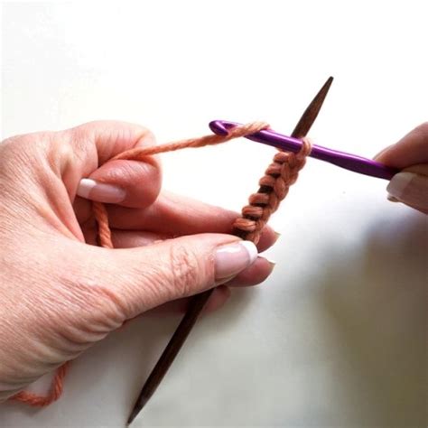 Knitting can seem really complicated at first, so just make sure you're concentrated and know exactly what you're doing. Slow Motion Provisional Cast-On - v e r y p i n k . c o m ...