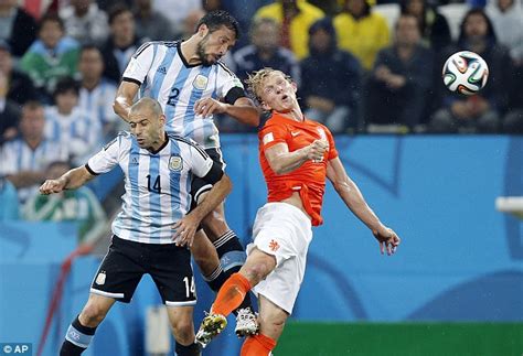 Holland 0 0 Argentina 2 4 On Pens Player Ratings Ron Vlaar Keeps Lionel Messi Quiet Daily