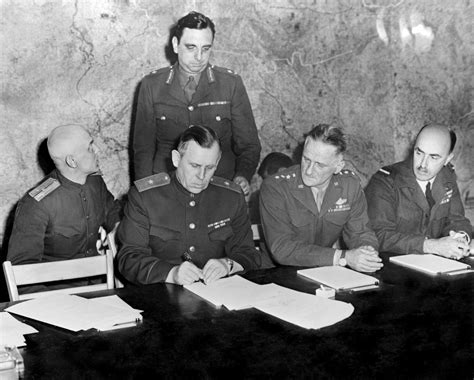 La seconde guerre mondiale prenait fin il y a tout juste 70 ans. Diaporama 70e anniversaire du 8 mai 1945