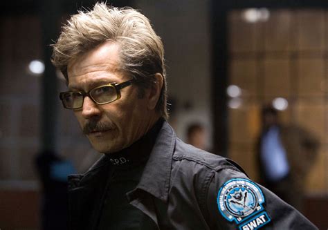 Batman Returns Prequel Tv Series To Focus On Commissioner Jim Gordon