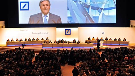 Philipp gossow leitet künftig den bereich, der auch das deutsche private. Deutsche Bank setzt auf Privatkunden: Ackermann auf ...