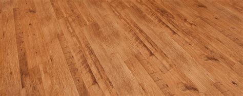 Kurzflorige teppiche lassen sich mit einem staubsauger gründlicher reinigen als zum beispiel dicke laminat wird als bodenbelag immer beliebter. Teppich oder Laminat - Möbel Blog