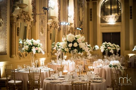 Louis, passed away peacefully on february 16, 2010 at the de greeff hospice house, in st. Fizz Mastery: Flowers By Yukie Wedding / Flower ...