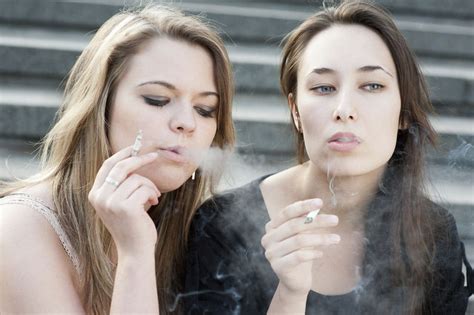 sigarette e fumo passivo fanno ingrassare magazine delle donne