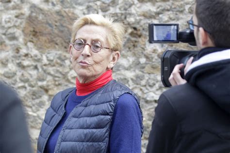 Isabelle pour 250 euros je vous propose plutôt de partager avec patrick balkany un menu autour du homard au restaurant hysope. Isabelle Balkany interpelle Macron sur ses petites culottes