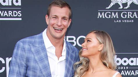 Camille Kostek Reacts To Bf Rob Gronkowskis Retirement Interview Hollywood Life