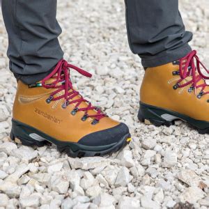 Крем для ухода collonil leather wax 75 мл. Zamberlan 1996 VIOZ LUX GTX RR Women's Hiking Boots Made ...