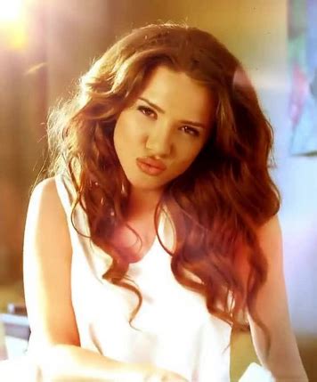 Kova burcu olan serdar ortaç şu an 48 yaşındadır. Otilia Bruma Kimdir Nereli Kaç Yaşında, Serdar Ortaç ...