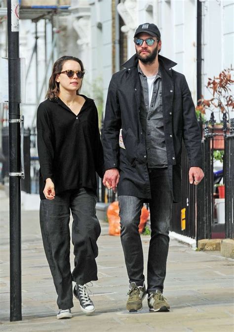 Star wars new upcoming star daisy ridley leaves a party at the natural history museum. Daisy Ridley's boyfriend drops engagement hint?: Know More ...