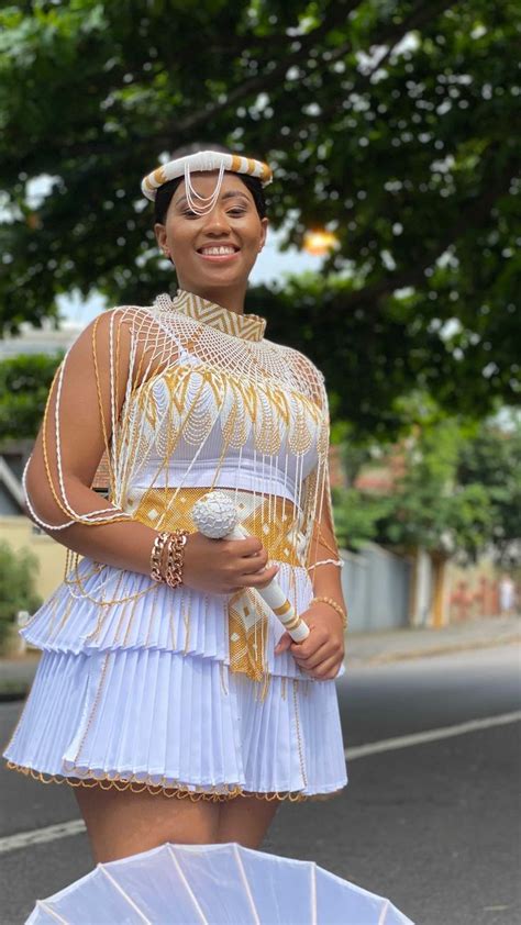 zulu brides on instagram umemulo umhlonyane new colours siqhopha umlando in style 😍😌