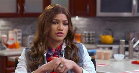 Zendaya Dishes On ‘kc Undercover Season 2 In Behind The Scenes