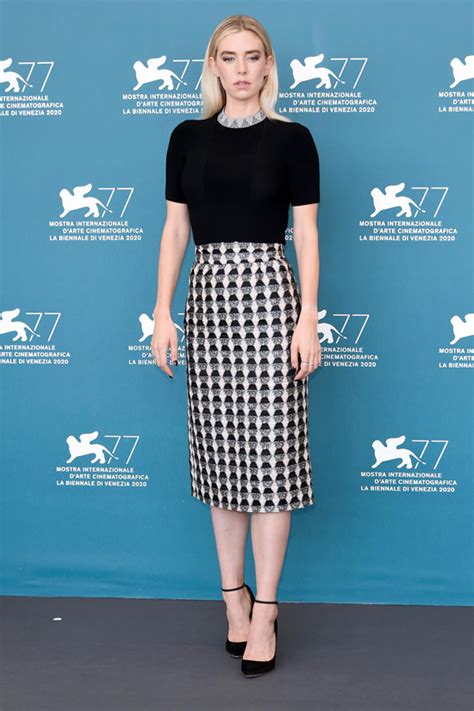 A heartbreaking home birth leaves a woman grappling with the profound emotional fallout, isolated from her partner and family by a chasm of grief. Venice Film Festival Style File: "Pieces of a Woman" Star ...