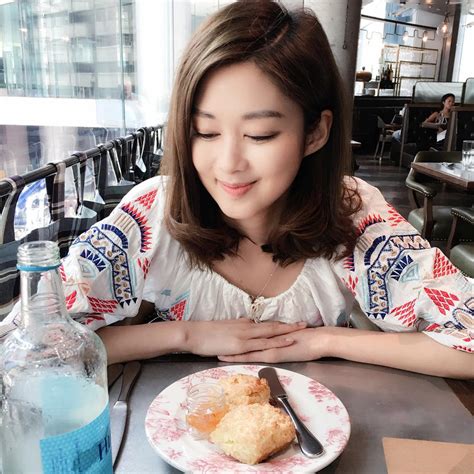 The site owner hides the web page description. 香香公主岑麗香就快結婚 大曬幸福婚照 | Jdailyhk