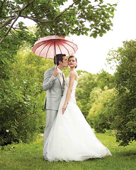 With so many colors and materials, you won't know which wedding guest dress to choose. Perfect Gowns for an Outdoor Wedding | Martha Stewart Weddings