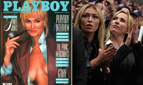 In Photos 13 Things To Know About Paulina Gretzky Hello