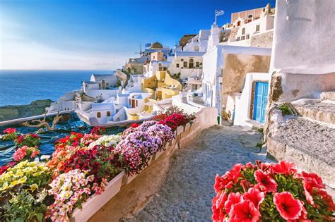 Find over 16 of the best free shutterstock images. Santorini, la isla griega que inspira con su belleza ...