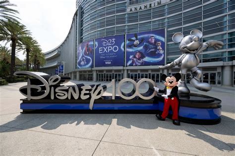 D23 Expo Living By Disney