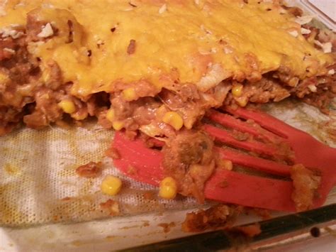 • 500g beef mince • 290g packet taco kit • 400g can diced tomatoes • 400g can red kidney beans, drained, rinsed • 125g packet grated. Beef Nacho Casserole