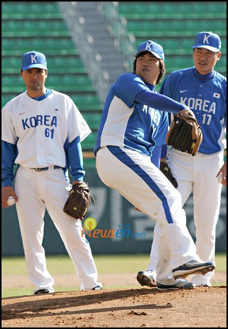 아쉽게 제외되신 경우 너그러운 마음으로 양해 부탁드리며, 이후 진행될 금손 어워즈에 참여 부탁드립니다. 올림픽 야구예선 '태사기-왕과나' 경쟁 불구 10% 육박 인기 ...
